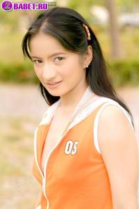 Эротические фото Natalee Cambell на природе naca0159.jpg