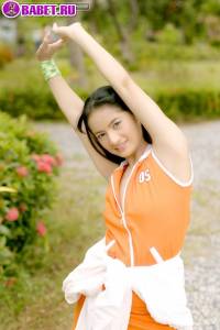 Эротические фото Natalee Cambell на природе naca0187.jpg