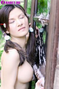 Голая Natasha Lerattiny моет окна за деньги nale0448.jpg