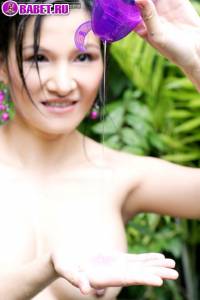 Голенькая Natasha Lerattiny гуляет по дождю nale0616.jpg