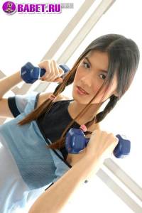 Лёгкая эротика с Natt Chanapa с спортзале nach0318.jpg