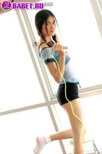 Лёгкая эротика с Natt Chanapa с спортзале nach0303.jpg