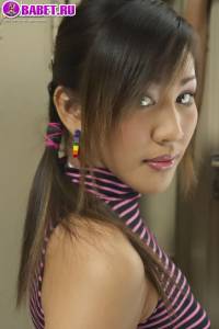 Nutt Kempalee в раздевалке разделась до гола nutt0519.jpg