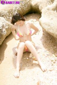 Голая Nadear Beeker отдыхает на берегу моря nabe0583.jpg