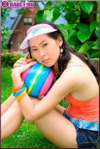 Olive Moon голенькая в своём саду olmo0455.jpg