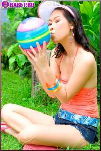 Olive Moon голенькая в своём саду olmo0463.jpg