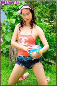 Olive Moon голенькая в своём саду olmo0454.jpg