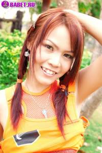 Orn Ornicha разделась в саду до гола oror0458.jpg