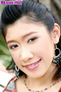 Pancake Sunisa на природе показывает пизду pasu0675.jpg