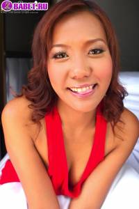 Модель Piztar Puzo играет с самотыком pipu0568.jpg