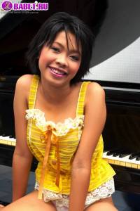 Откровенные НЮ фото с эро моделью Raffie Korg rako0440.jpg