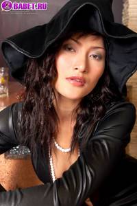 Bella Yong в роли секс волшебницы beyo0486.jpg