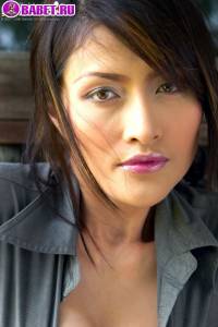 Bella Yong устроила стриптиз в деревне beyo20323.jpg