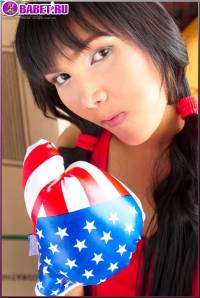 Betsy Rue голая боксёрша beru0413.jpg