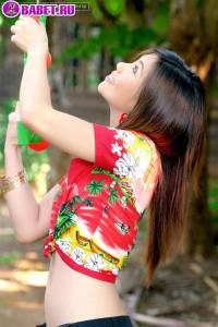 Ying Charintip голая играет в войнушки yich0113.jpg