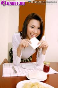 Cat Chonthicha устроила разврат за столом cach0462.jpg