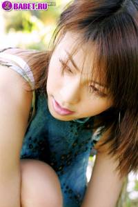 Chan Ching Ming показывает писю на природе chch0326.jpg