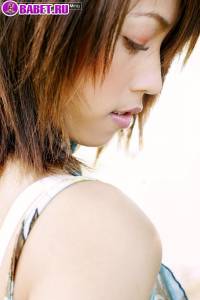 Chan Ching Ming показывает писю на природе chch0336.jpg