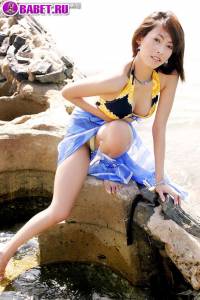 Chan Ching Ming разделась до гола на пляже chch0115.jpg