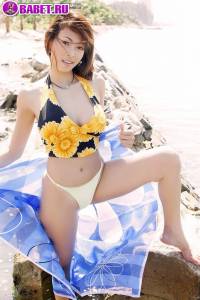 Chan Ching Ming разделась до гола на пляже chch0154.jpg