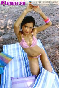 Cookie Wanwalee голая на пляже cowa0174.jpg