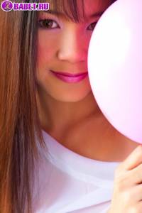 Cookie Wanwalee голая среди воздушных шариков cowa20169.jpg