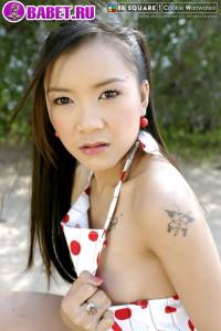 Cookie Wanwalee снимает свой купальник cowa0342.jpg