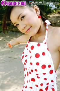 Cookie Wanwalee снимает свой купальник cowa0318.jpg