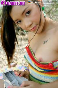 Cookie Wanwalee устроила стриптиз на отдыхе cowa0405.jpg