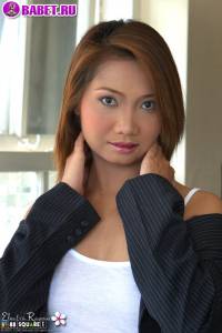 Electra Rawan устроила стриптиз шоу 047.jpg