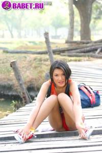 Fon Manaschanok устроила стриптиз foma0114.jpg