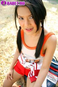 Fon Manaschanok устроила стриптиз foma0141.jpg