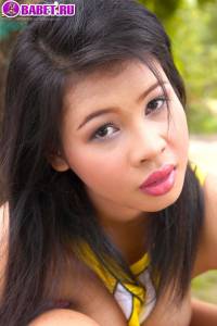 Hunju Sung показывает писю крупным планом husu0366.jpg