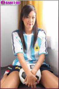 Irene Fah раздевается до гола irfa0207.jpg