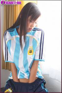 фосессии хардкор Irene Fah раздевается до гола irfa0222.jpg