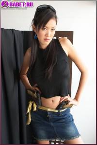 Голая Irene Fah с пистолетом irfa0499.jpg