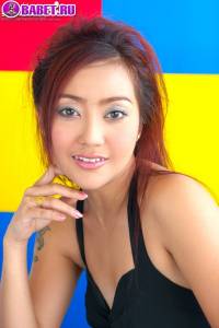 Iko Yeung показывает свои сиськи с писькой ikye0418.jpg