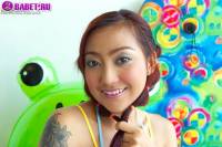 Iko Yeung показывает свою киску ikye0302.jpg