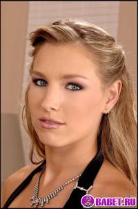 Katy Caro and Thomas Stone kg 1.jpg