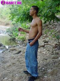 порно фото Гей дрочит свой писюн на бережку 1 fahj utb 11.jpg