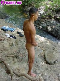 порно фото Гей дрочит свой писюн на бережку 1 fahj utb 60.jpg