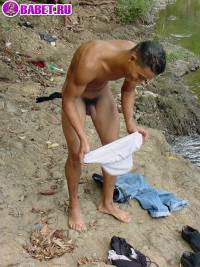 Гей дрочит свой писюн на бережку 1 fahj utb 90.jpg скачать на телефон