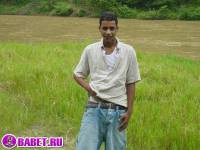 порно фото Голый парень на природе светит хуем 4 fahj utb 3.jpg