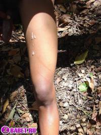 порно фото Молодой парнишка кончил себе на ногу 11 fahj utb 128.jpg