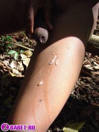 порно фото Молодой парнишка кончил себе на ногу 11 fahj utb 129.jpg