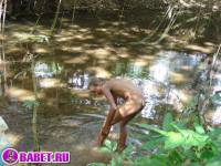 порно фото Молодой парнишка кончил себе на ногу 11 fahj utb 149.jpg