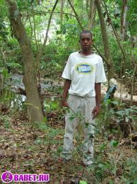 порно фото Молодой парнишка кончил себе на ногу 11 fahj utb 3.jpg