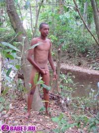 порно фото Молодой парнишка кончил себе на ногу 11 fahj utb 91.jpg