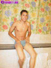 порно фото Парень дома дрочит член 1 afro gey 53.jpg