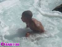 порно фото Парень дрочит хуй на море 3 afro gey 35.jpg